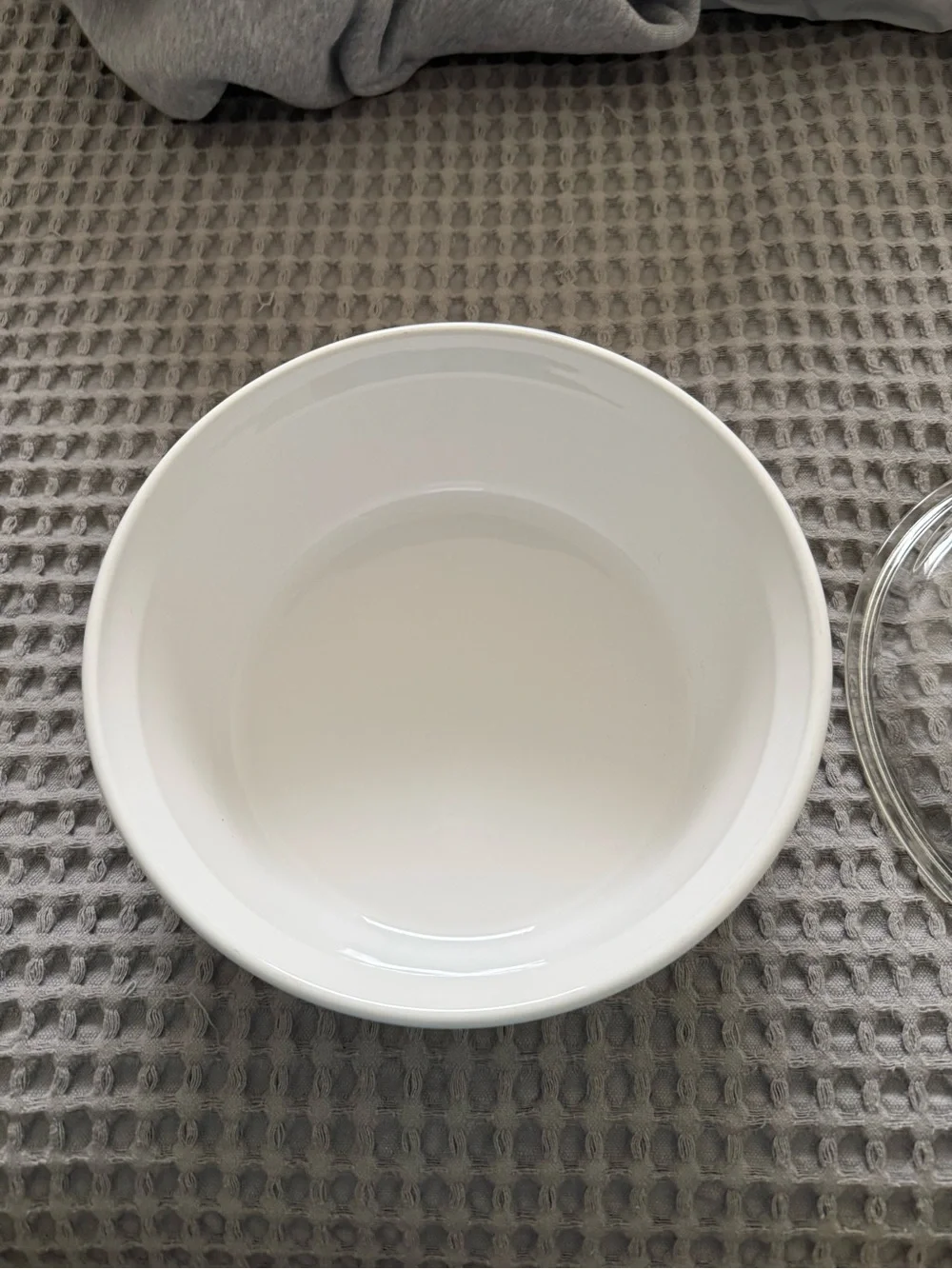 Corning Ware French White Round Casserole Dish Pyrex Glass Lid 2.5 L F-1-B